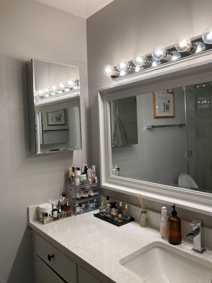 2633 Franklin Ave E #201 - Photo 7 of 8