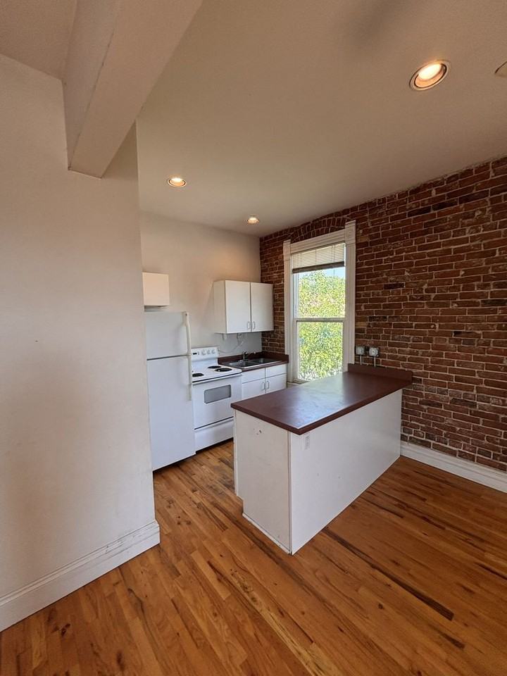 101 W Bridge St #1 - Photo 4 of 11