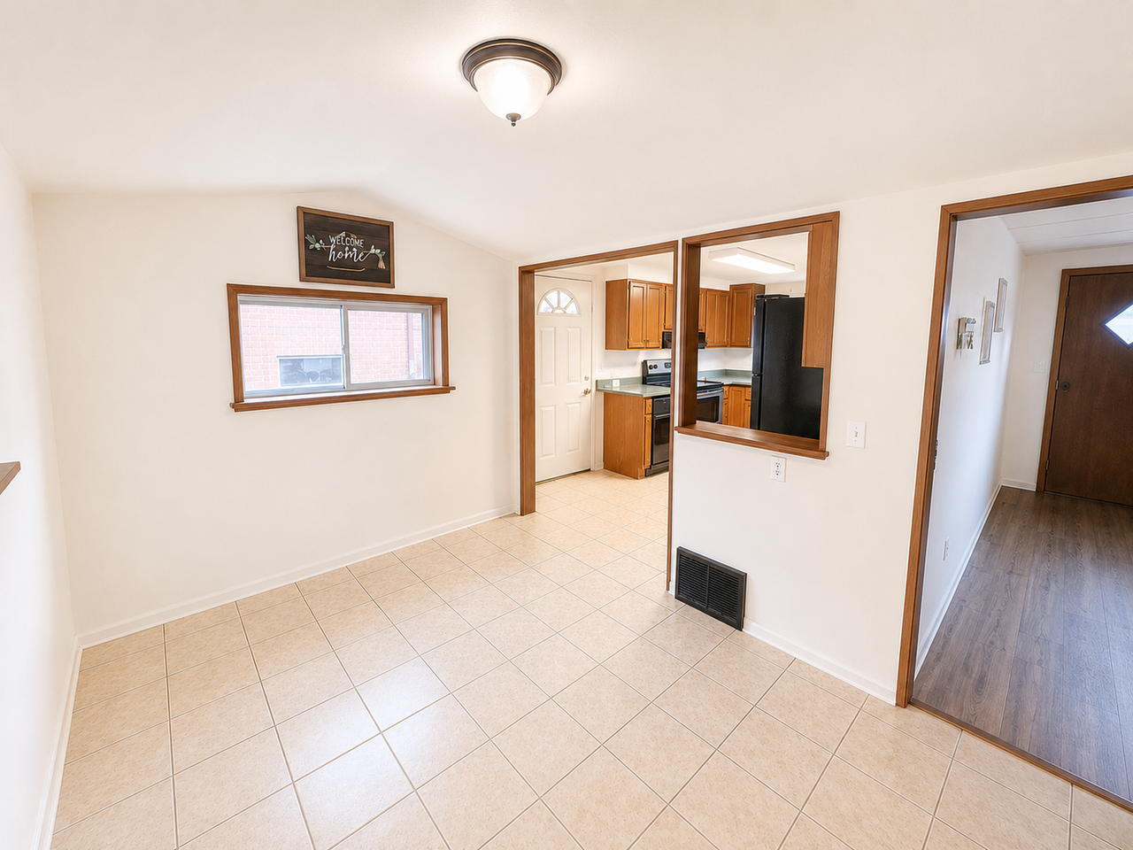 1445 Hulton Rd - Photo 5 of 19