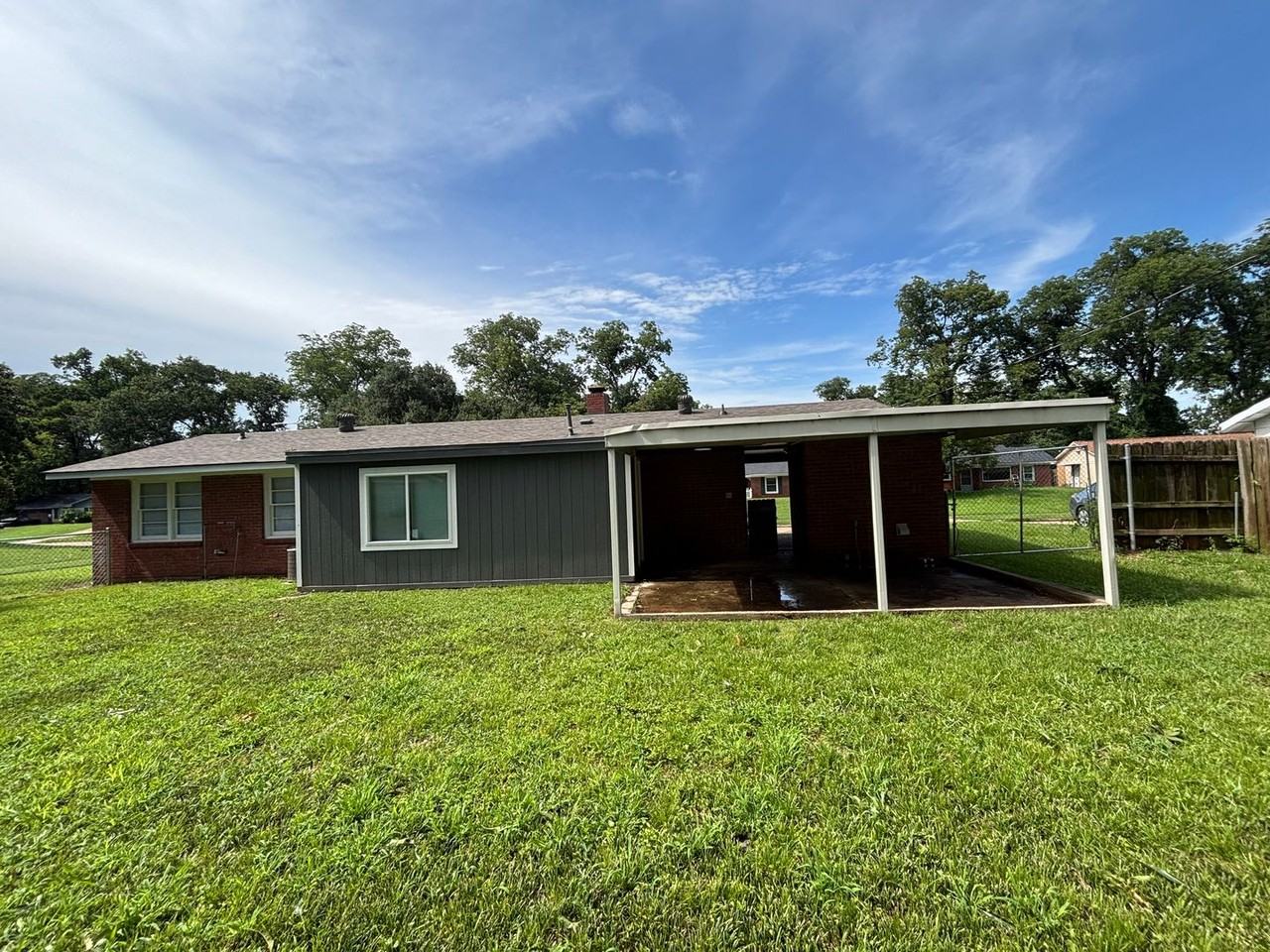 2608 E Cavett Dr - Photo 6 of 15