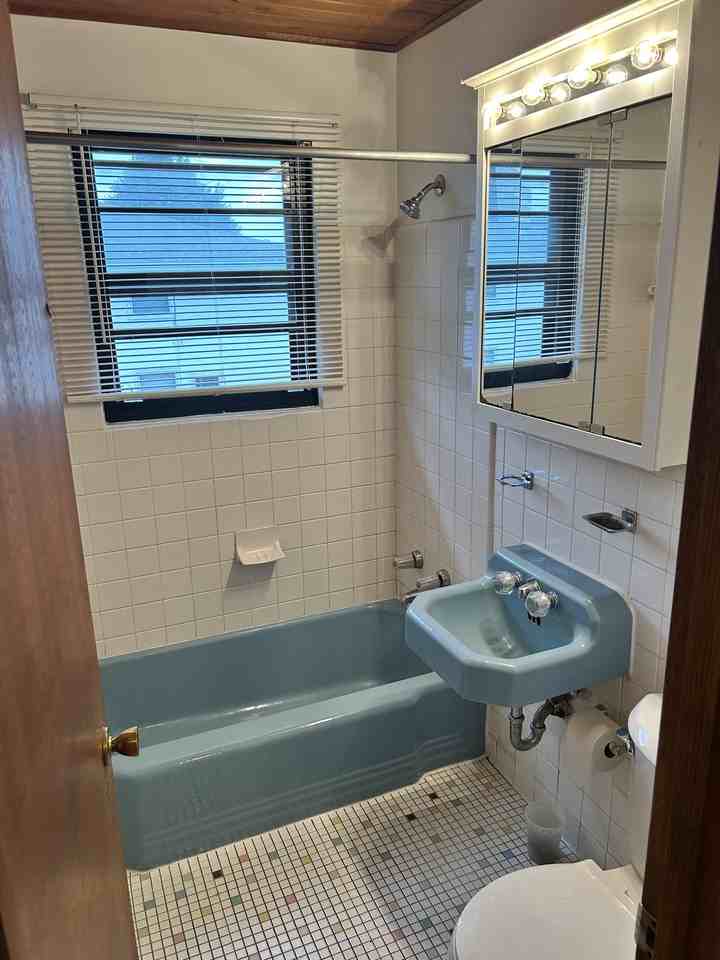 7527 Penn Ave S #1 - Photo 4 of 6