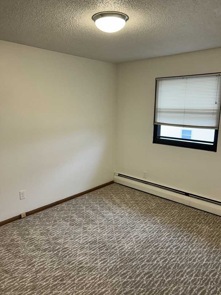 7527 Penn Ave S #1 - Photo 5 of 6