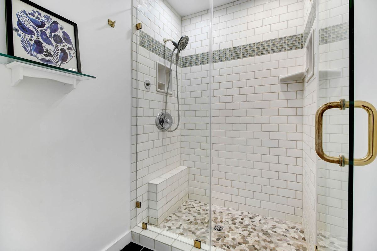 2401 Olive Ave - Photo 7 of 30