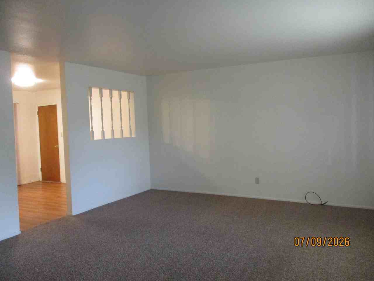 450 Crestmoor Rd - Photo 3 of 14