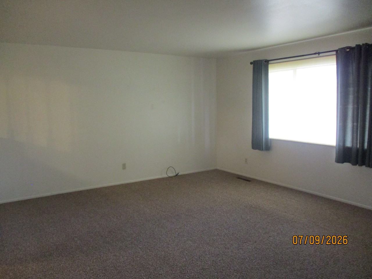 450 Crestmoor Rd - Photo 4 of 14