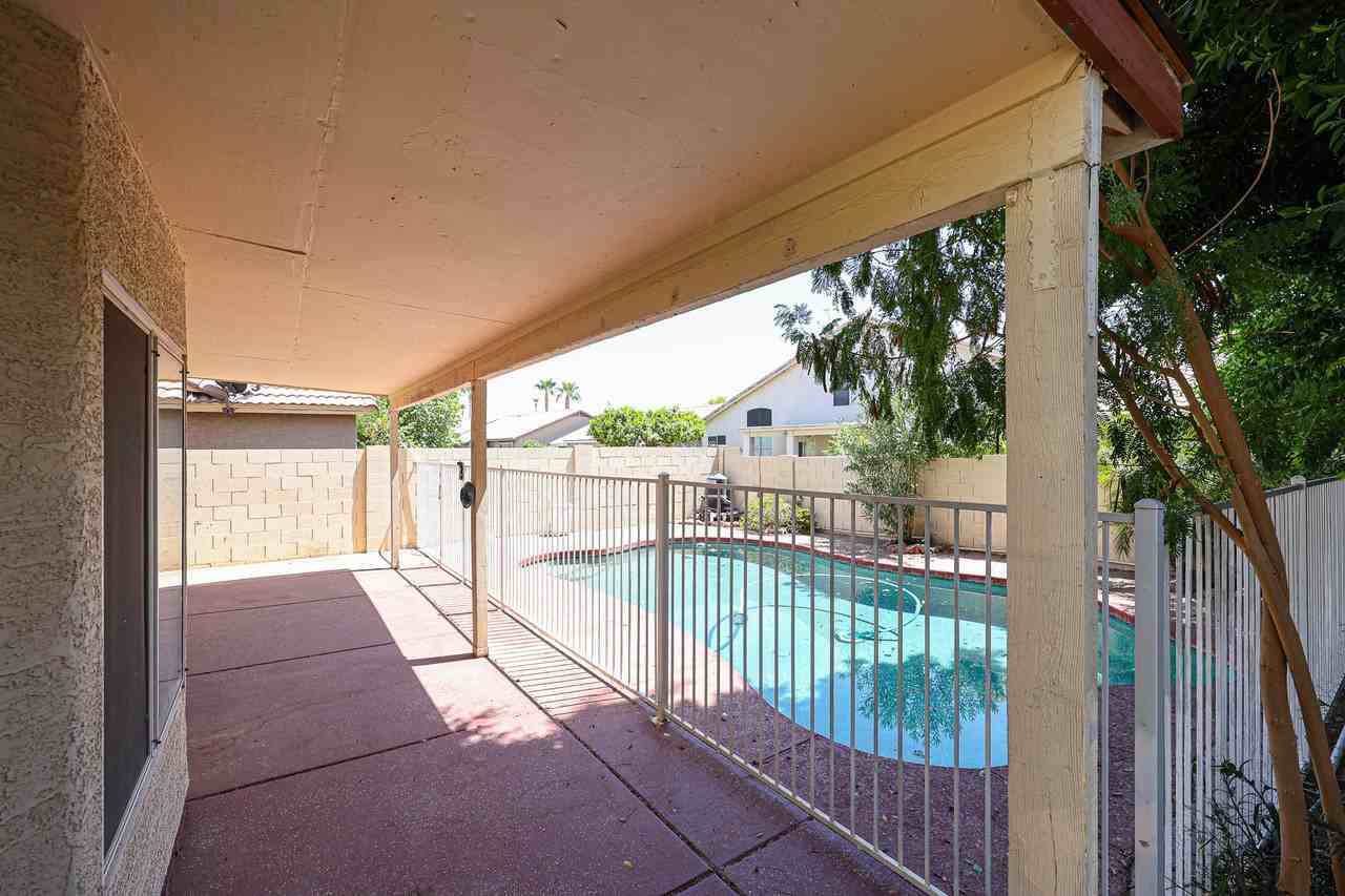 820 N Granada Dr - Photo 5 of 49