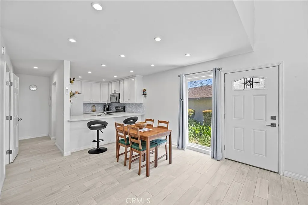 21345 Norwalk Blvd - Photo 3 of 3