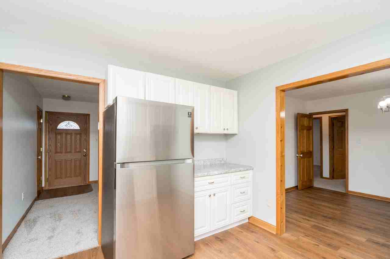 325 Ne 6th St #NA - Photo 4 of 33