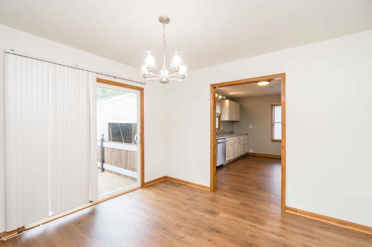 325 Ne 6th St #NA - Photo 7 of 33