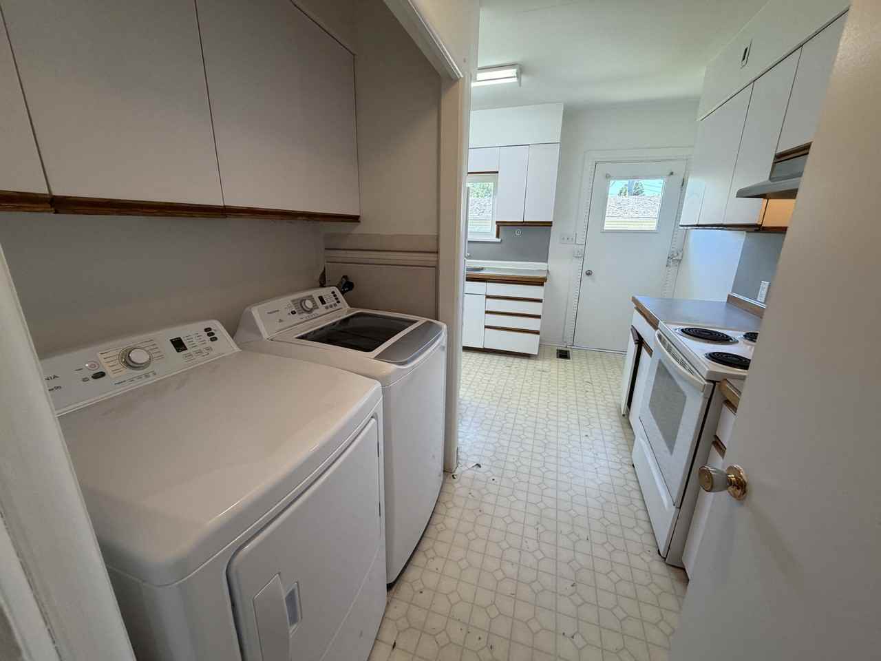 7845 Cambie Street - Photo 10