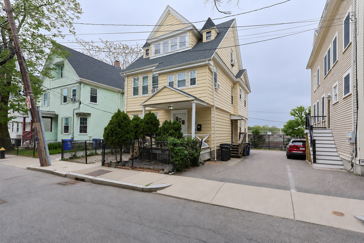 14 Wadsworth St - Photo 2 of 25