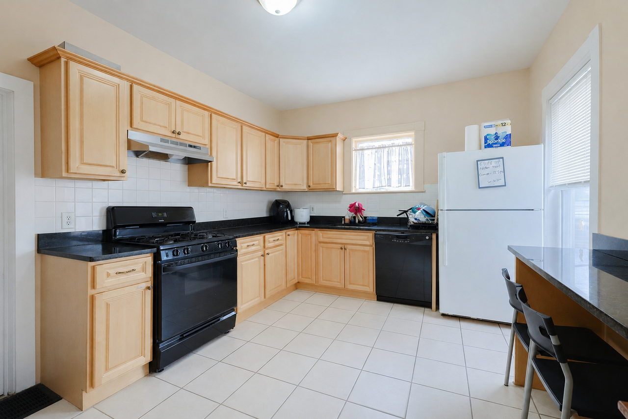 17 Wadsworth St - Photo 2 of 24