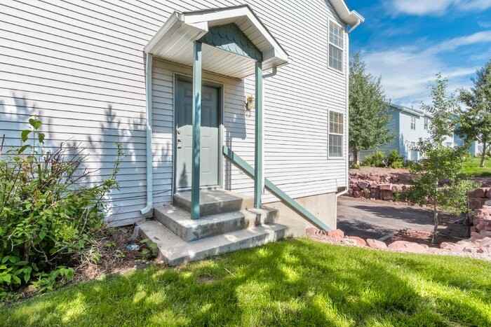 56 Vale Cir - Photo 3 of 26