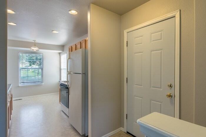 56 Vale Cir - Photo 6 of 26