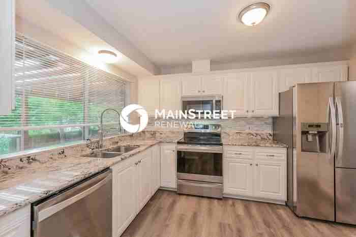 411 96th Ave Se - Photo 7 of 18