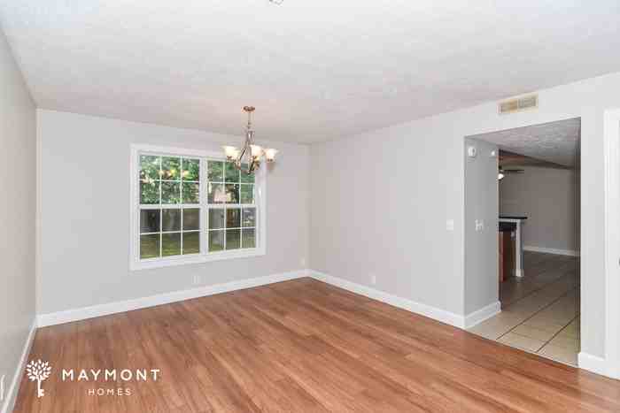2057 Aberdeen Cir - Photo 7 of 16