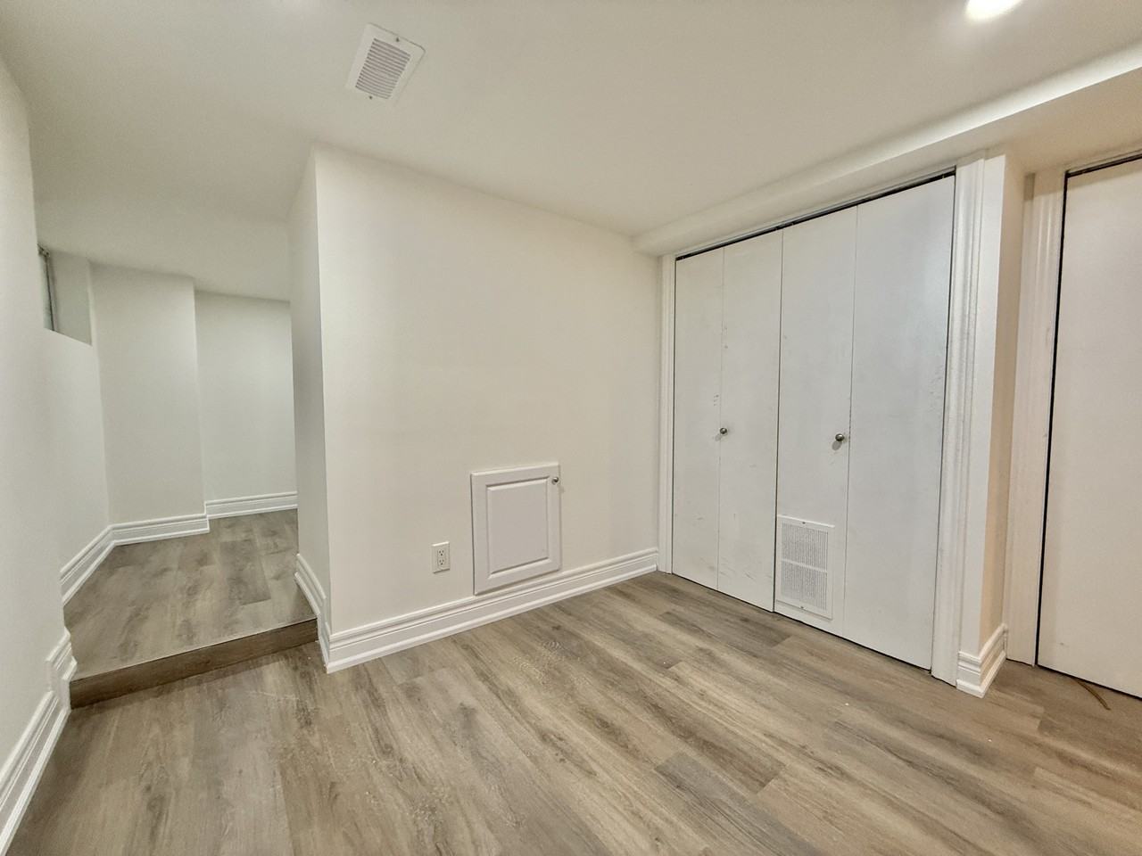 22 Ascot Avenue - Photo 5 of 16