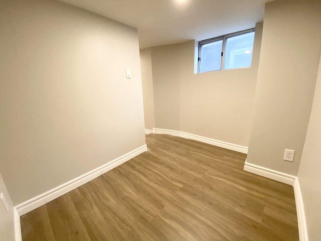 22 Ascot Avenue - Photo 7 of 16