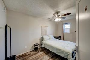 featured image of 5124 W Harmont Dr