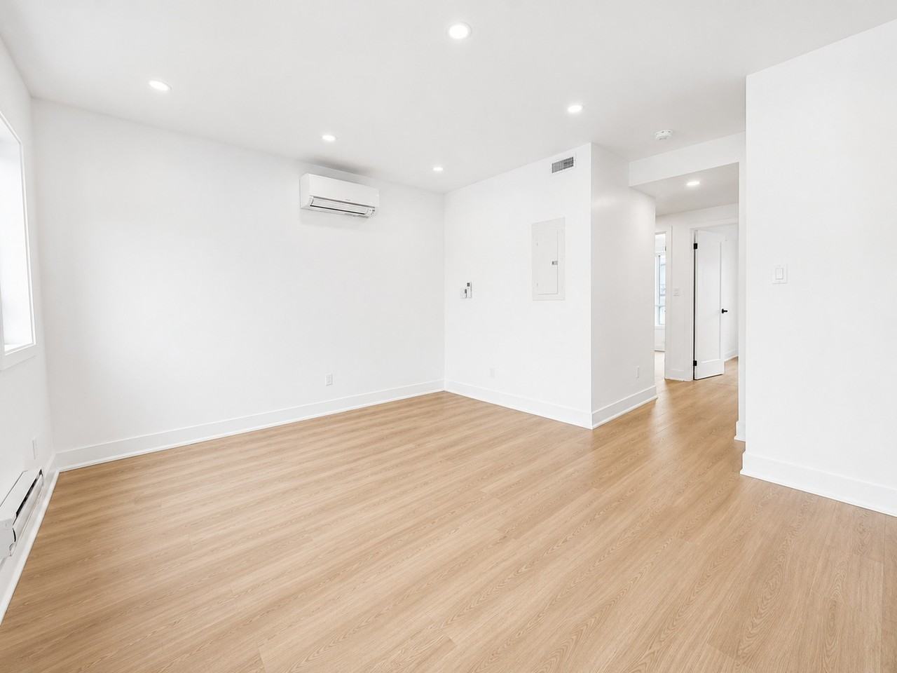 221 Earlscourt Avenue #4 - Photo 2 of 7