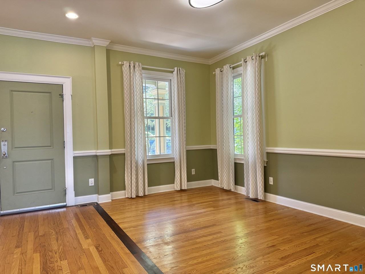 776 Quinnipiac Ave #3 - Photo 6 of 23