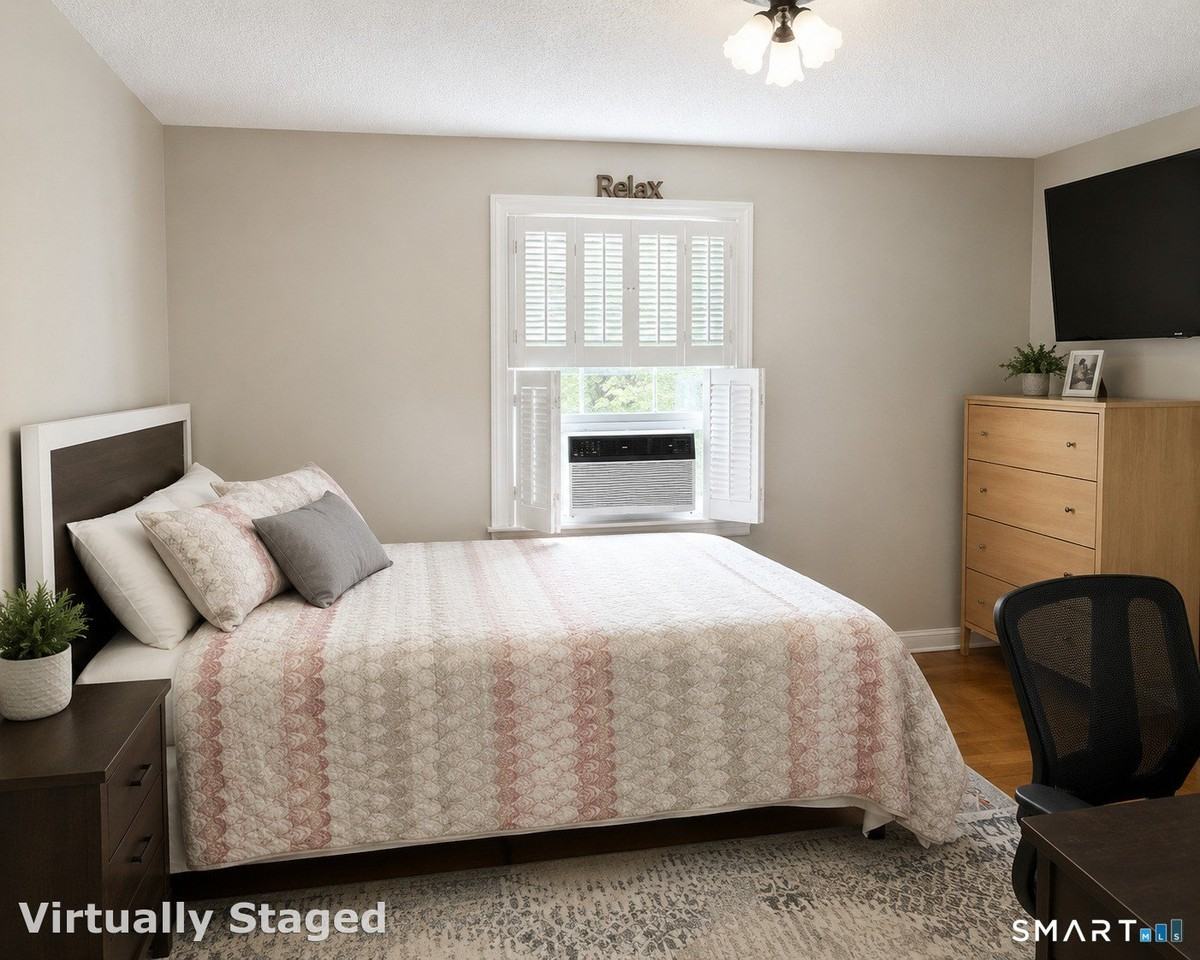 321 Middle Tpke W - Photo 5 of 7