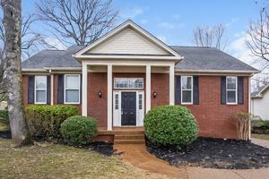 featured image of 101 Digby Ct