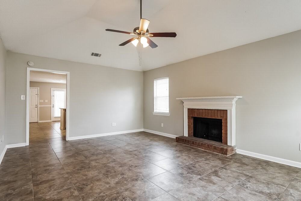 175 Cedar Bend Dr - Photo 4 of 16