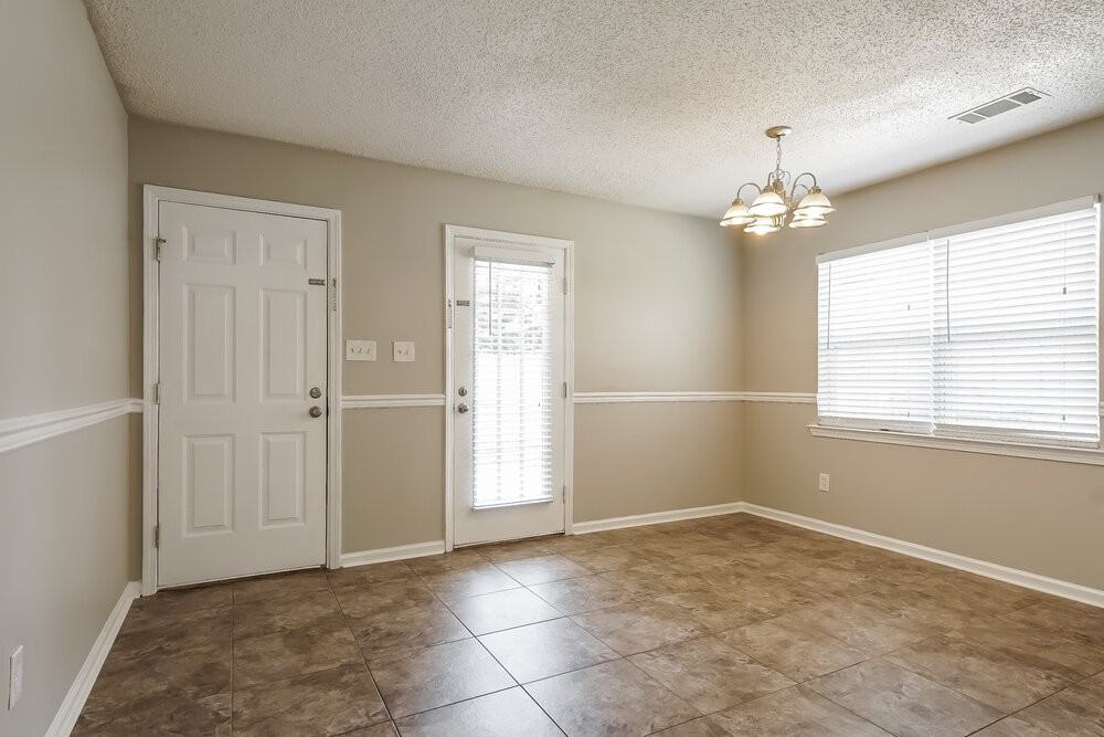 175 Cedar Bend Dr - Photo 6 of 16
