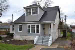 featured image of 1067 North May Street #2