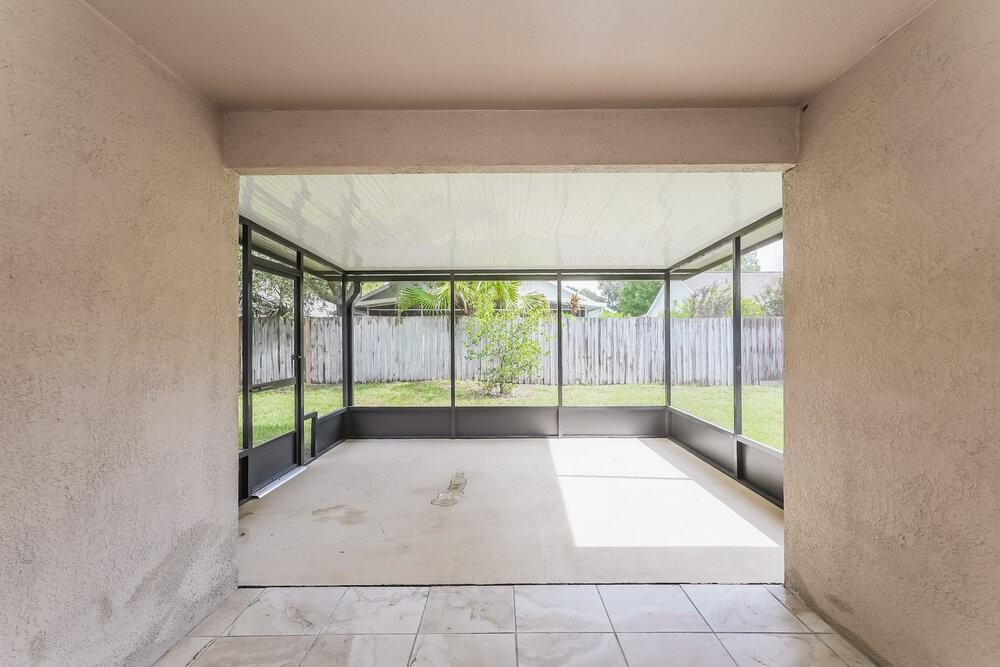 7604 Wiltshire Park Pl - Photo 7 of 16