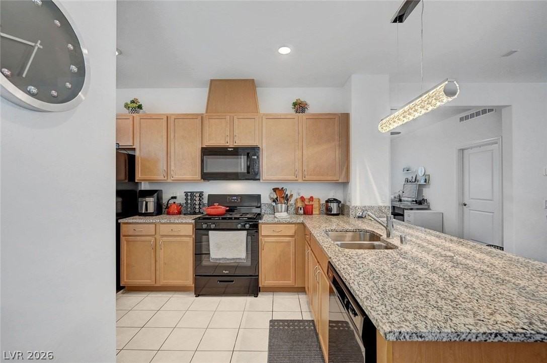 2379 Albury Ave - Photo 6 of 21
