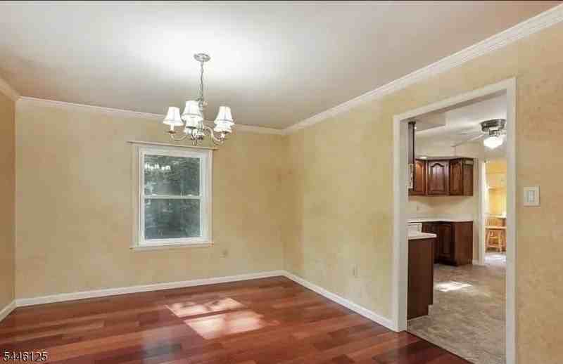 66 Maple St - Photo 4 of 17