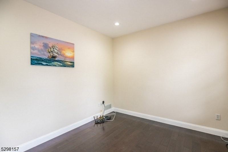 29 Vocisano Ct - Photo 6 of 47