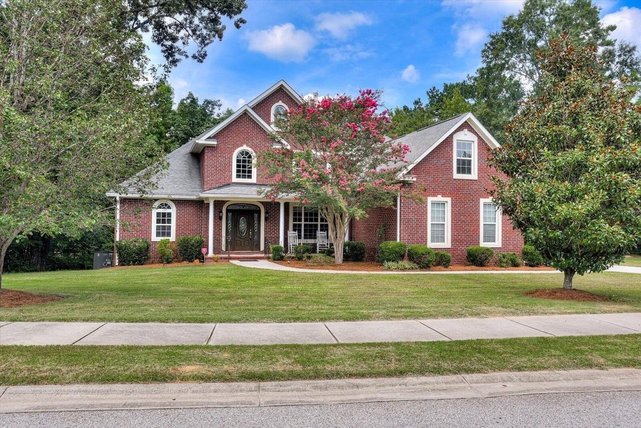 2103 Wythe Dr - Photo 2 of 47