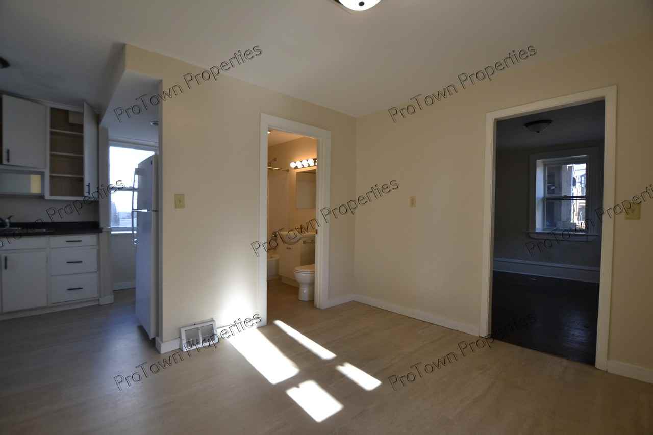 811 North Center Street #1 - Photo 5 of 8