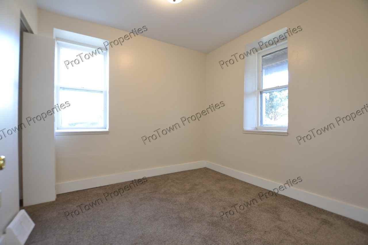 811 North Center Street #1 - Photo 7 of 8