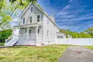 featured image of 71 Lenox Ave