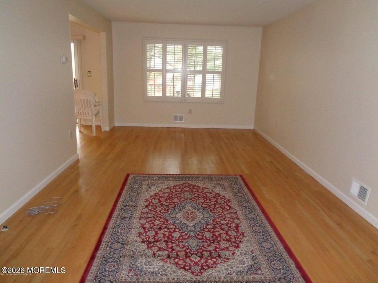 8 Eastborne Dr #1008 - Photo 3 of 9