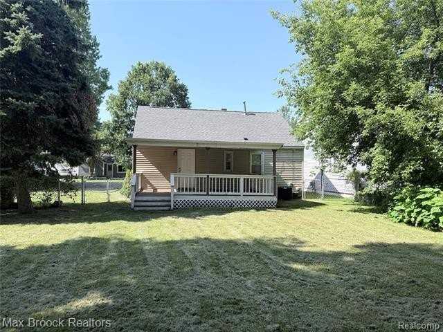 1130 Birchwood Dr - Photo 2 of 11