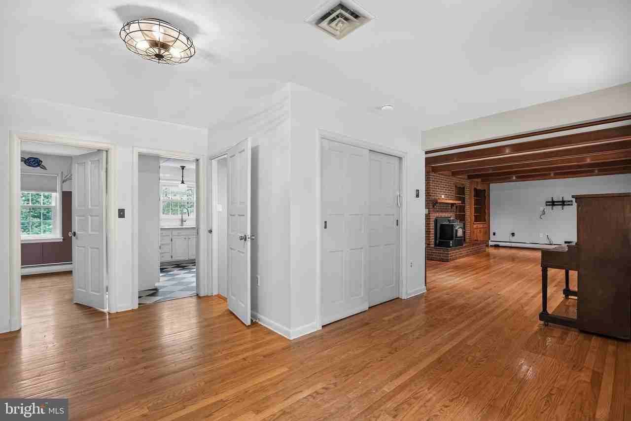 5195 Saint Leonard Rd - Photo 3 of 31