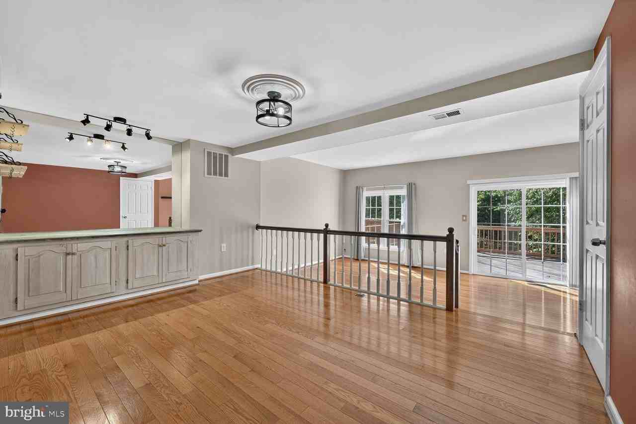 5619 Ridge View Dr - Photo 6 of 32
