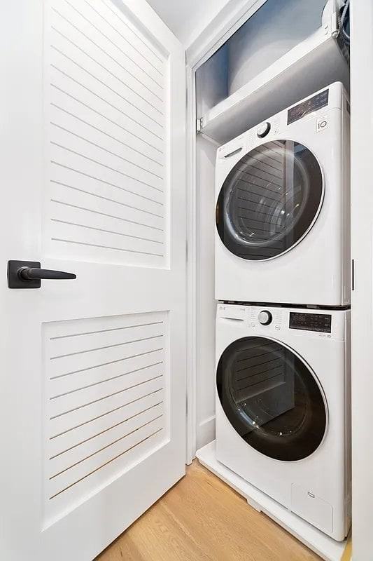 282 Grand St #404 - Photo 5 of 6