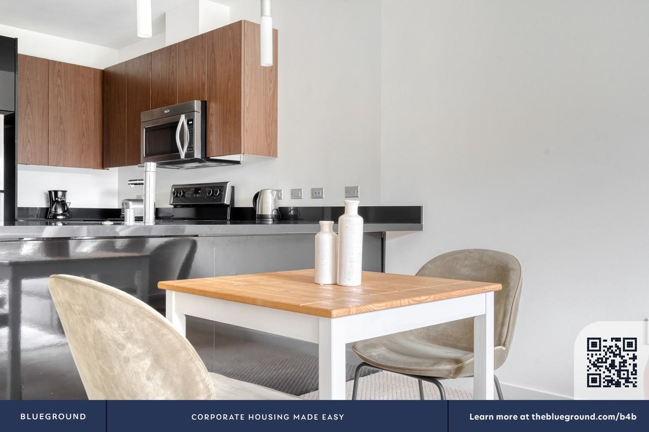 388 Santana Row #944 - Photo 5 of 41