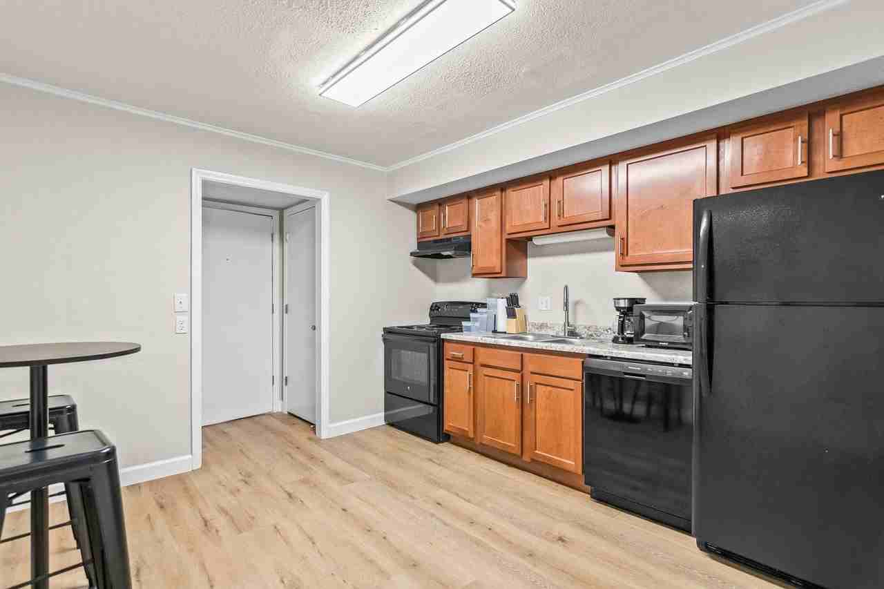 2309 Cherry Hills Drive - Photo 7 of 13