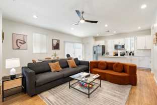 814 E Roma Ave - Photo 1 of 1