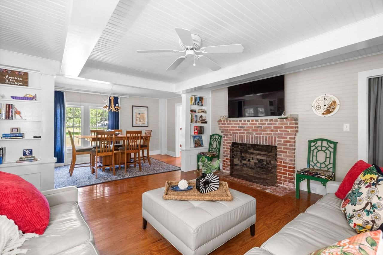 280 Sunnyside Ave #1583747P - Photo 4 of 50