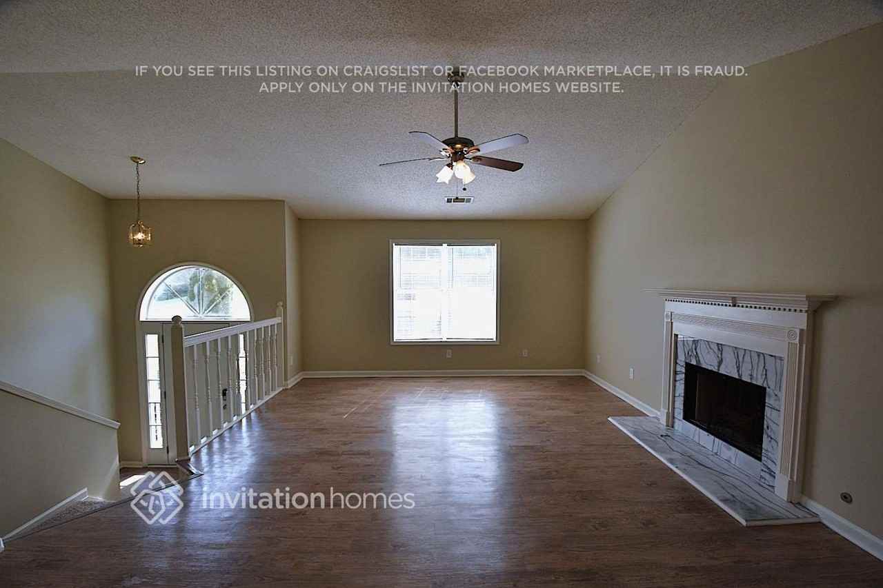 2860 Brookton Ln - Photo 2 of 16
