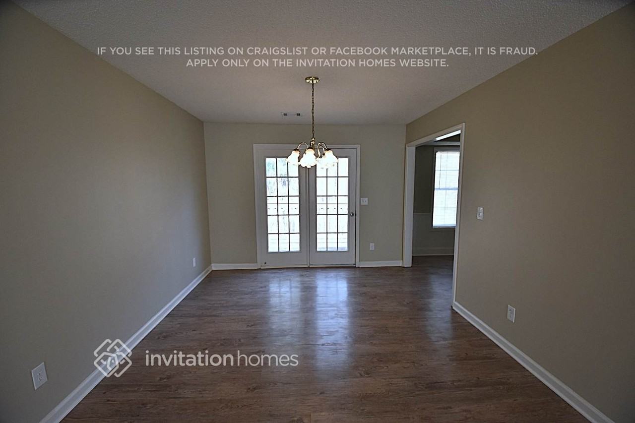 2860 Brookton Ln - Photo 3 of 16