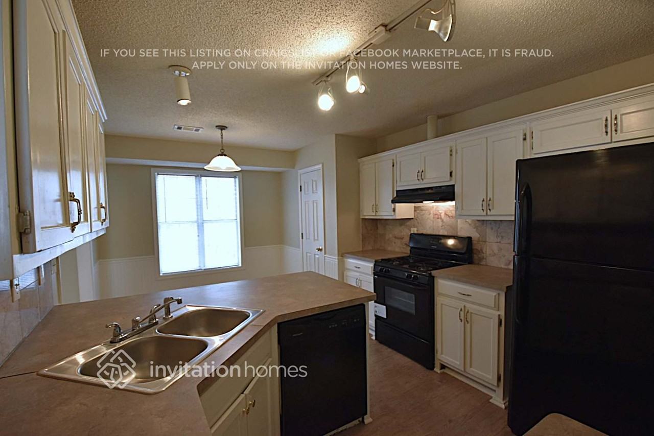 2860 Brookton Ln - Photo 5 of 16